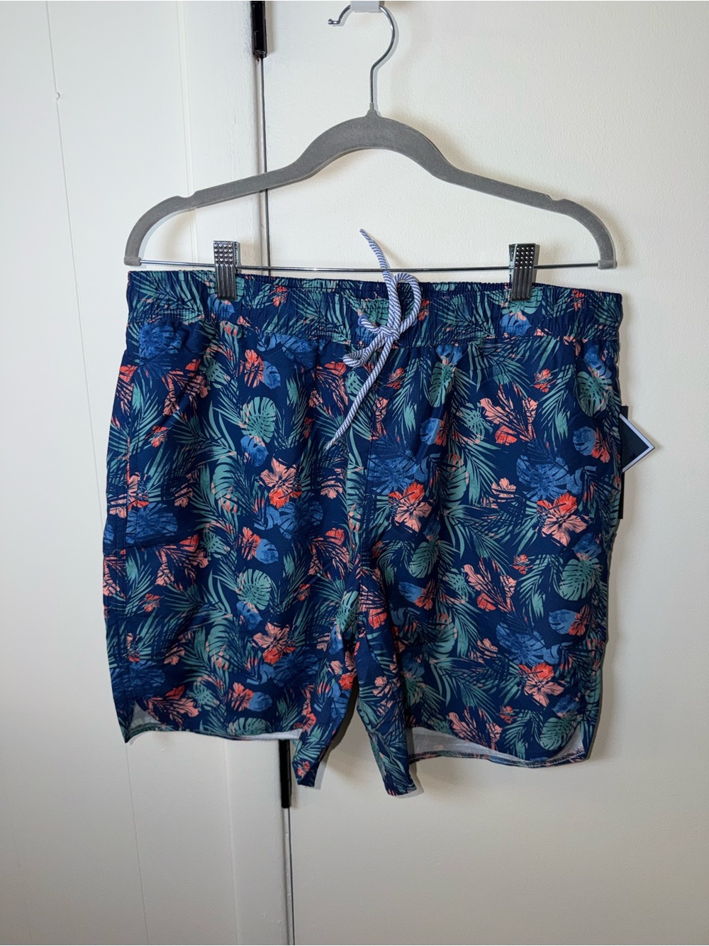 TailorByrd Swim Shorts | Men’s Large | Navy Floral | NWT